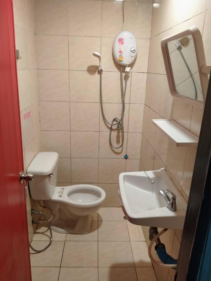 Sodsai Garden Aparthotel Банкок Екстериор снимка