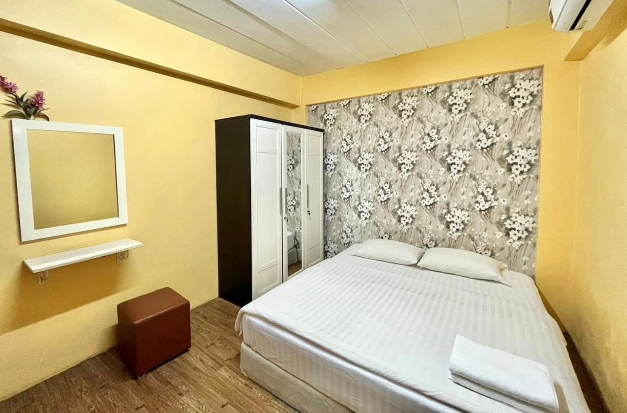 Sodsai Garden Aparthotel Банкок Екстериор снимка